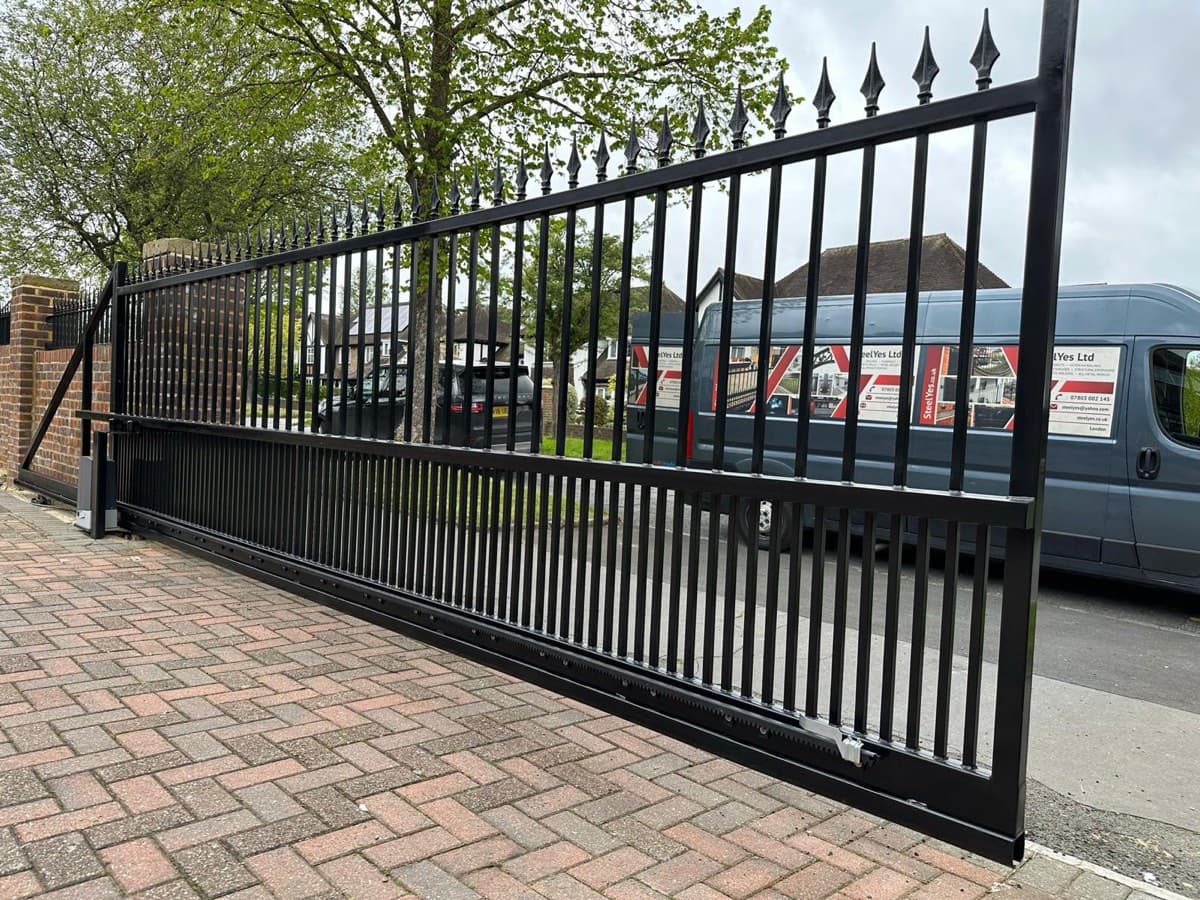 Steelyes gate installation